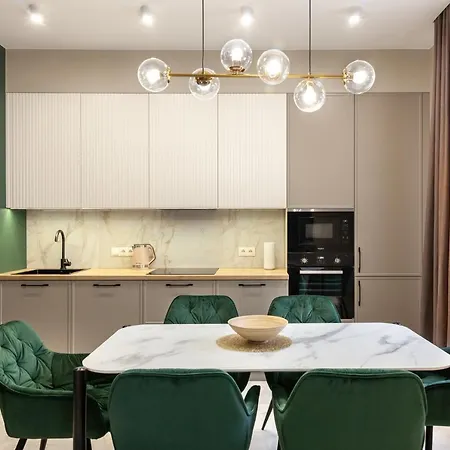 Διαμέρισμα Leogrand Vip On Lesi Ukrainky 7 Λβιβ