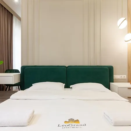 Leogrand Vip On Lesi Ukrainky 7 * Λβιβ