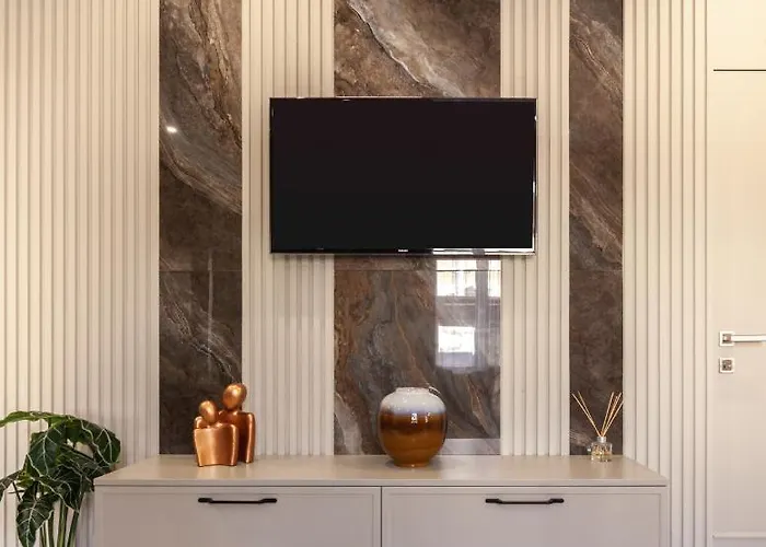 Apartamento Leogrand Vip On Lesi Ukrainky 7 *