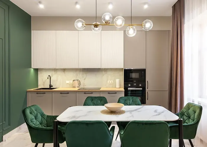 Apartamento Leogrand Vip On Lesi Ukrainky 7 Leópolis