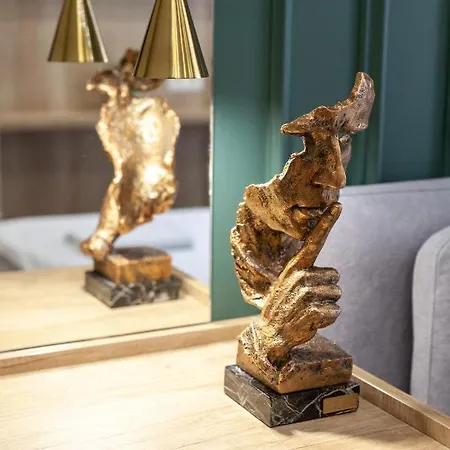 Appartement Leogrand Vip On Lesi Ukrainky 7