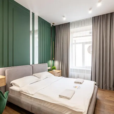Leogrand Vip Apartments On Lesi Ukrainky 7 *