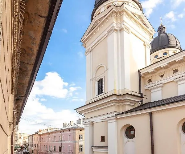 Leogrand Vip On Lesi Ukrainky 7 Apartman